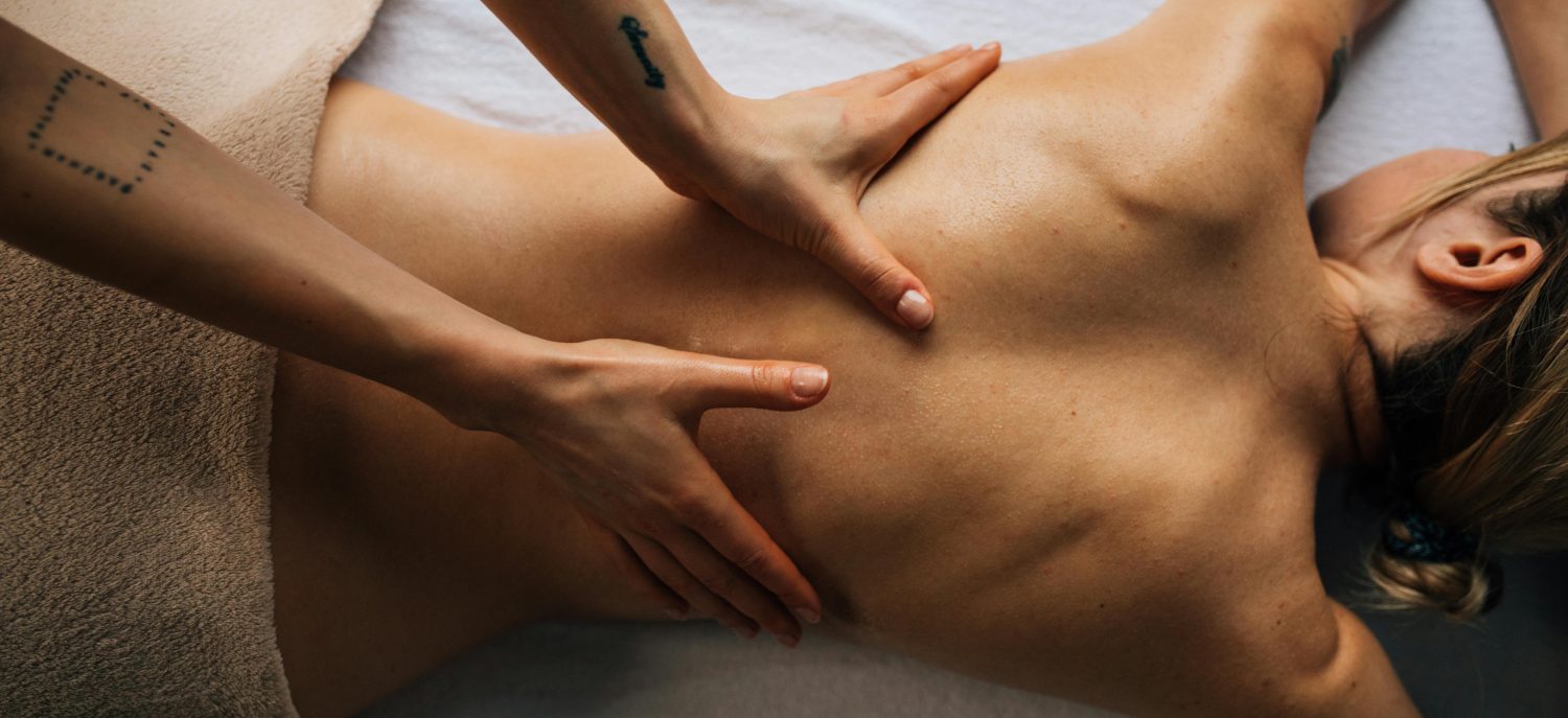 Masaż masłami orientalnymi w studiu Avocado