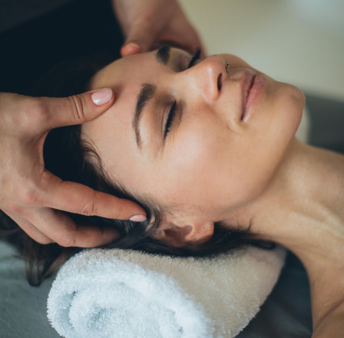 Fale radiowe twarzy w Avocado Jasło